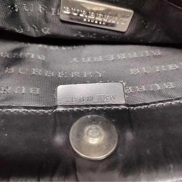 Burberry Tote - Picture 6 of 14